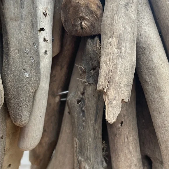 Driftwood Angel Sculpture - Natural Tones - Picture 8 of 8